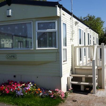 Caravan 8 Berth With Private Fishing Hotel Lincoln Kültér fotó