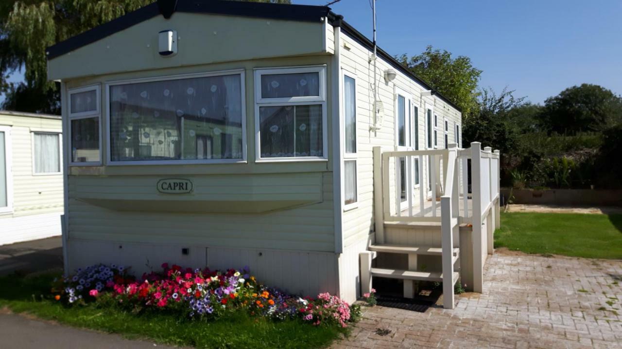 Caravan 8 Berth With Private Fishing Hotel Lincoln Kültér fotó